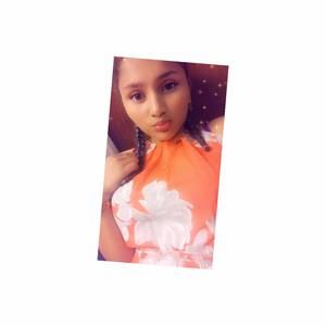 Meet your Posher, Nicolles ordoñes